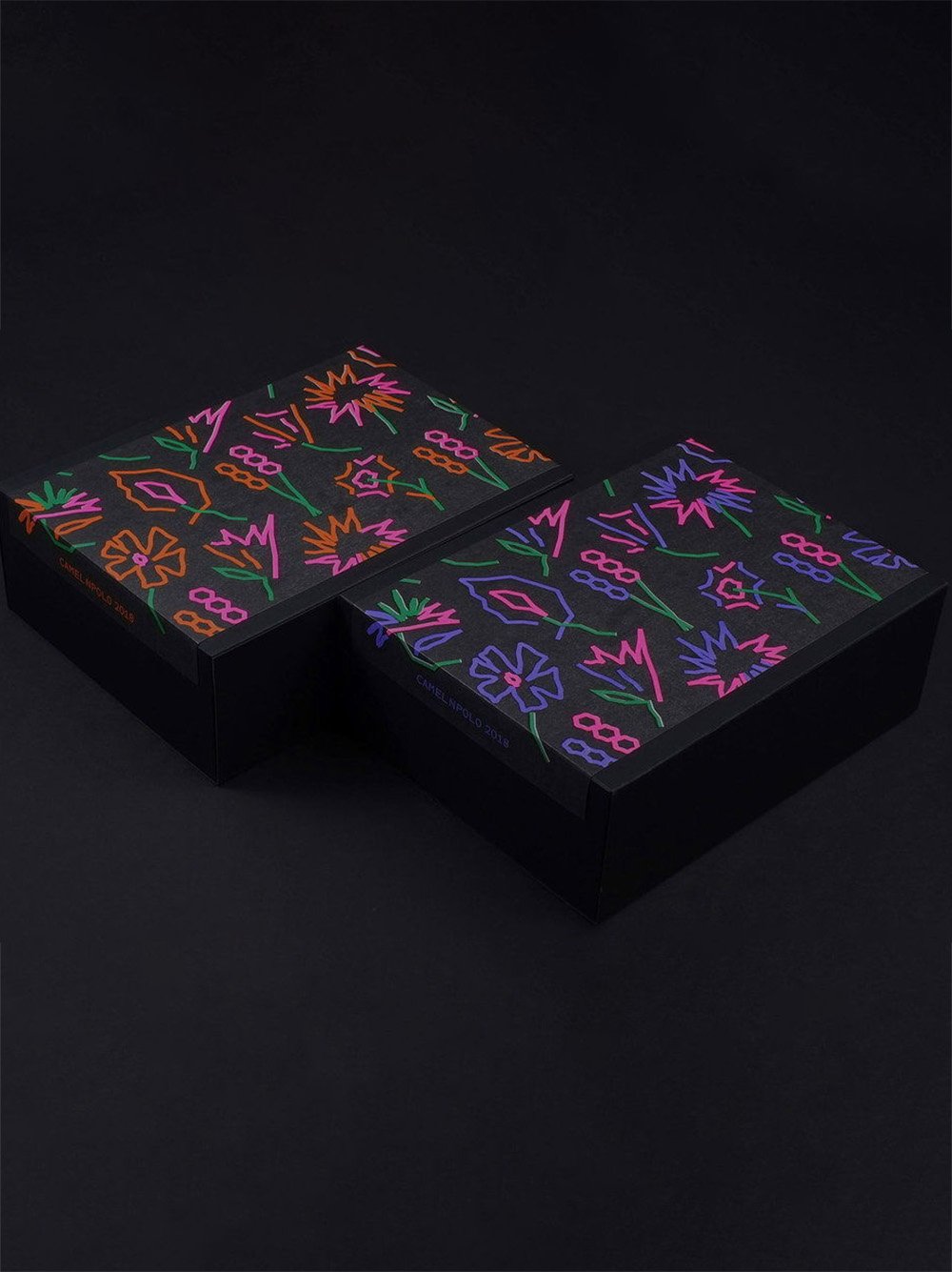 Printed fluorescent color boxes