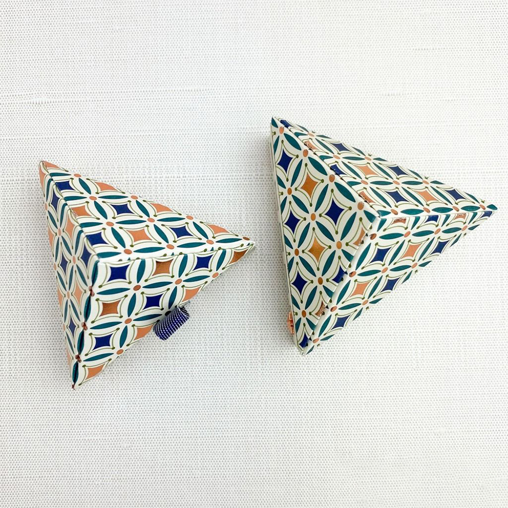 Custom Pyramid Boxes