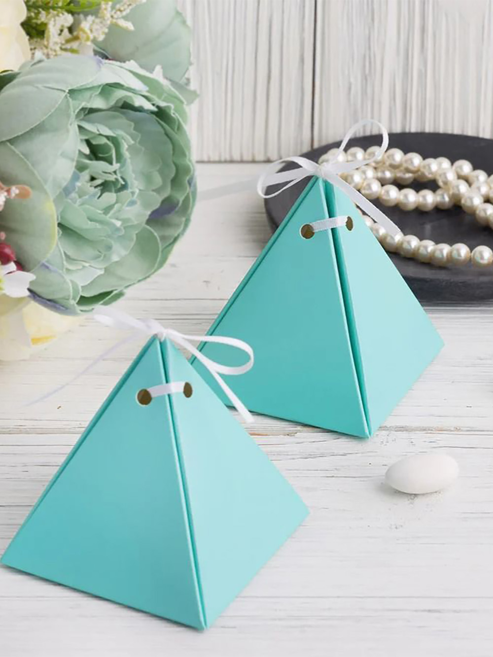 Custom Pyramid Boxes