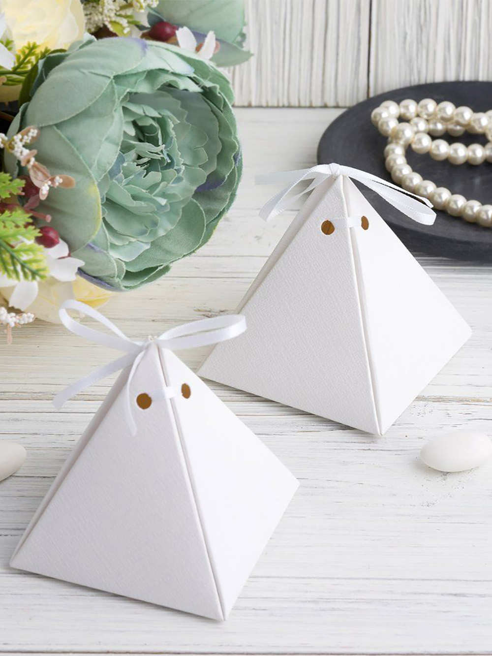 Custom Pyramid Boxes