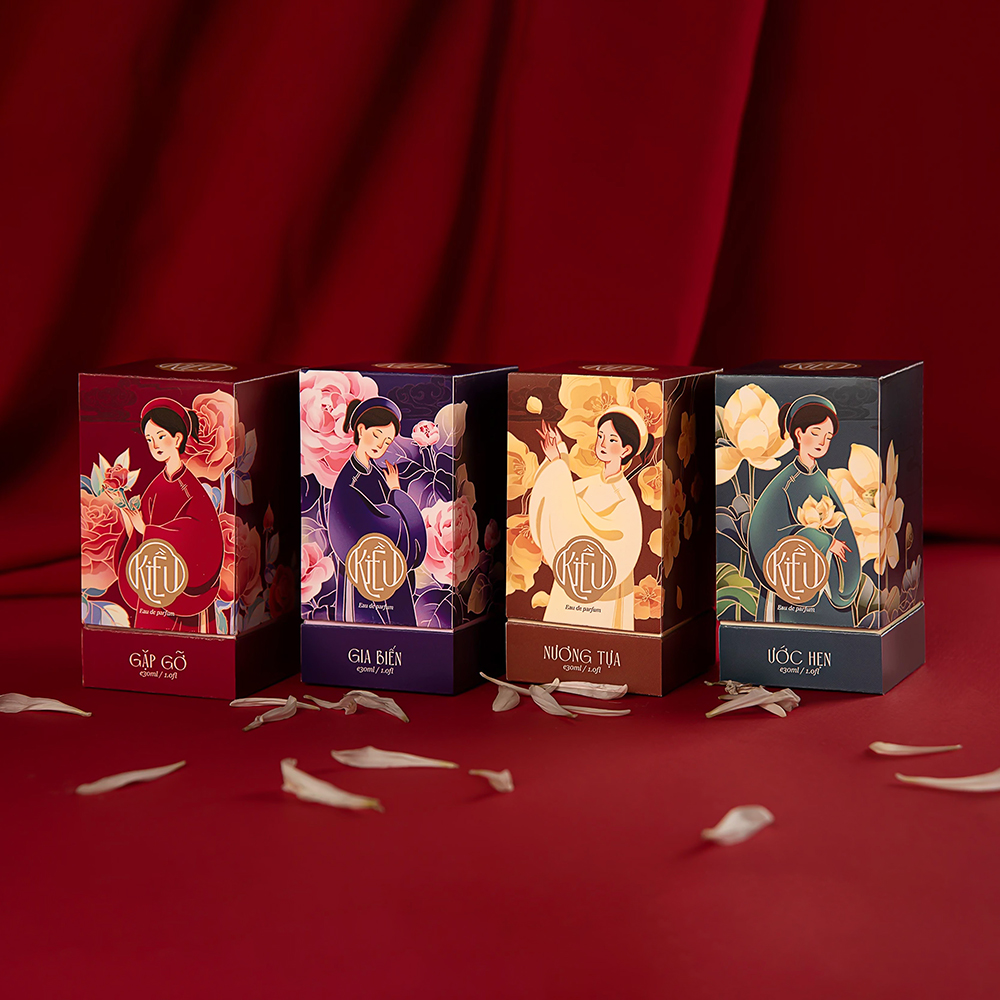 Premium perfume boxes with protective inserts and design