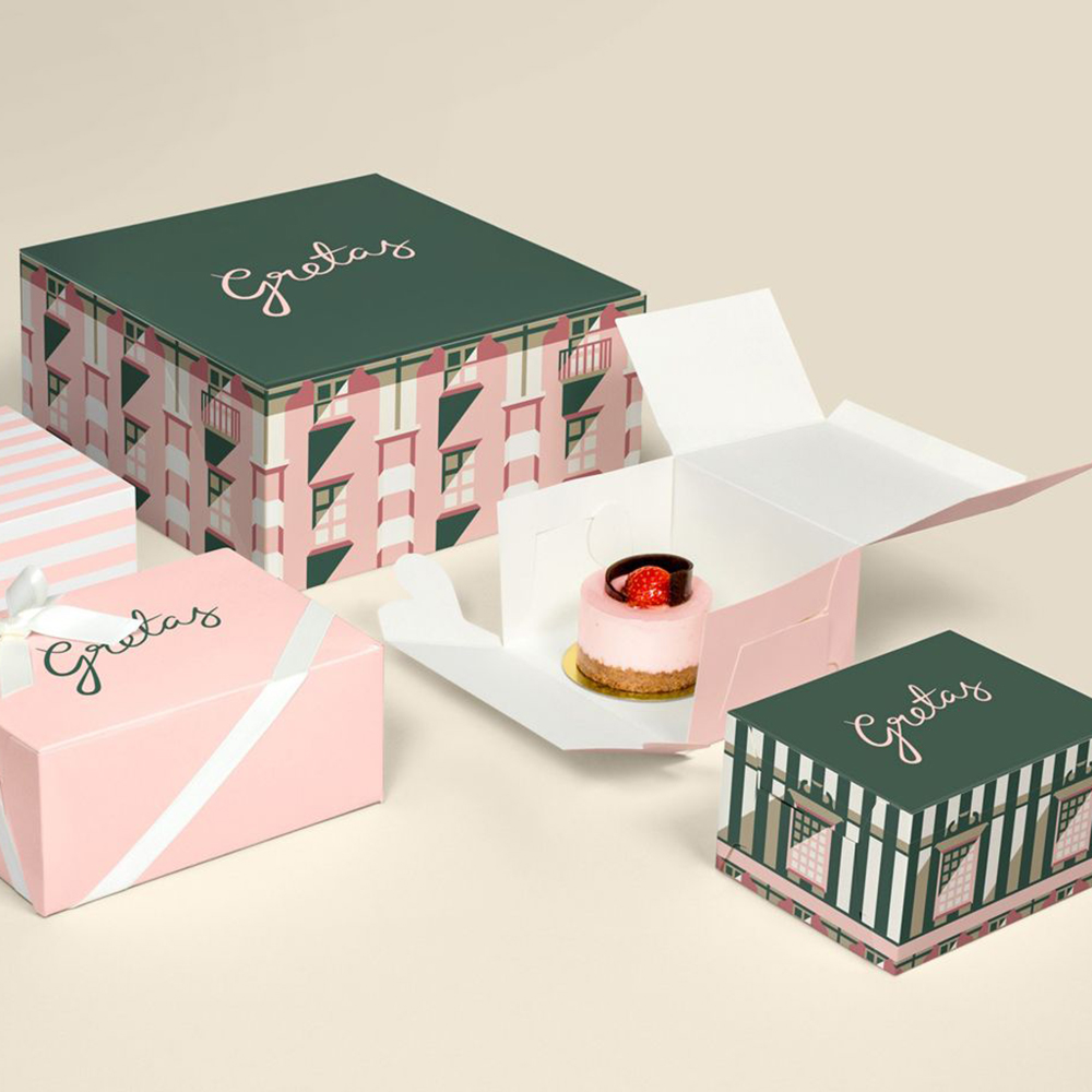 Personalised muffin packaging boxes with window display made from eco friendly cardboard for retail and takeaway sales