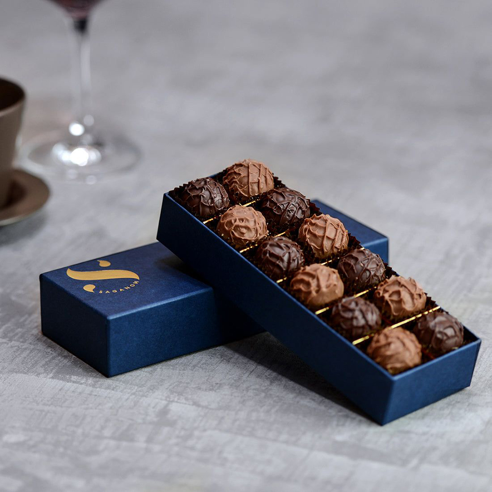 Luxury custom truffle boxes for handmade and gourmet chocolates featuring bespoke sizes, rigid construction and premium finishes