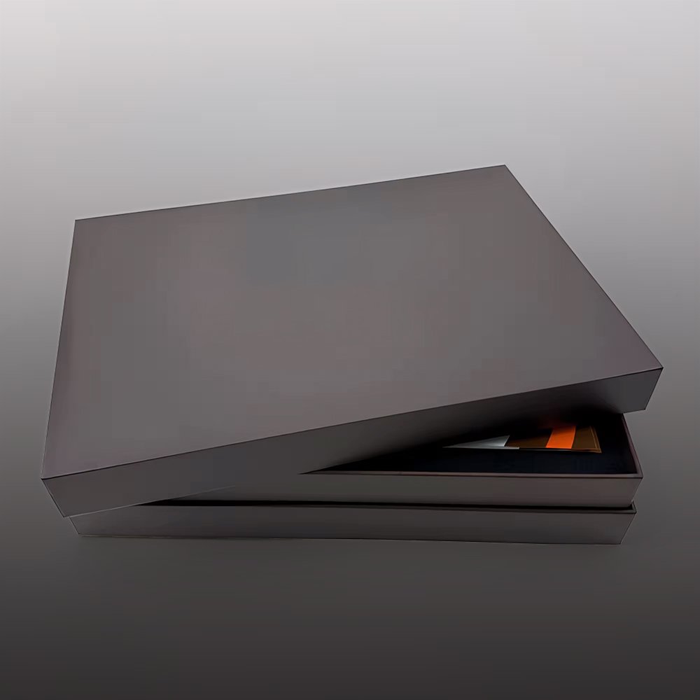 lid off Box and Tray
