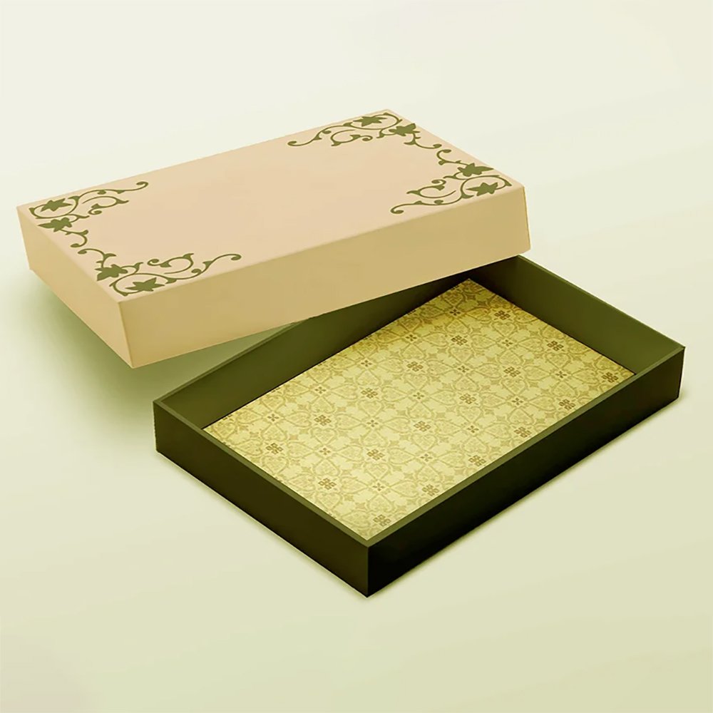lid off Box and Tray