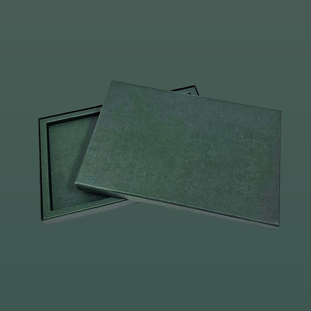 lid off Box and Tray