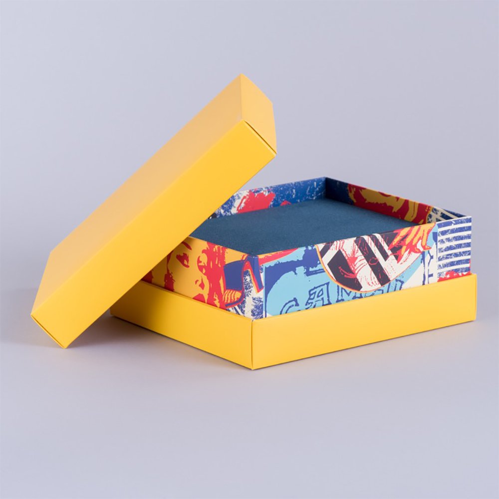 lid off Box and Tray