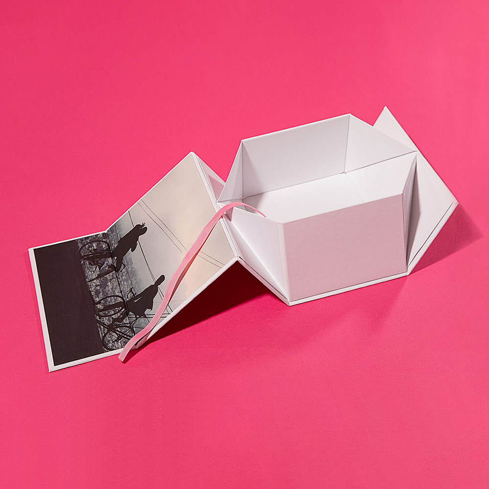 Wholesale collapsible rigid boxes for retail packaging