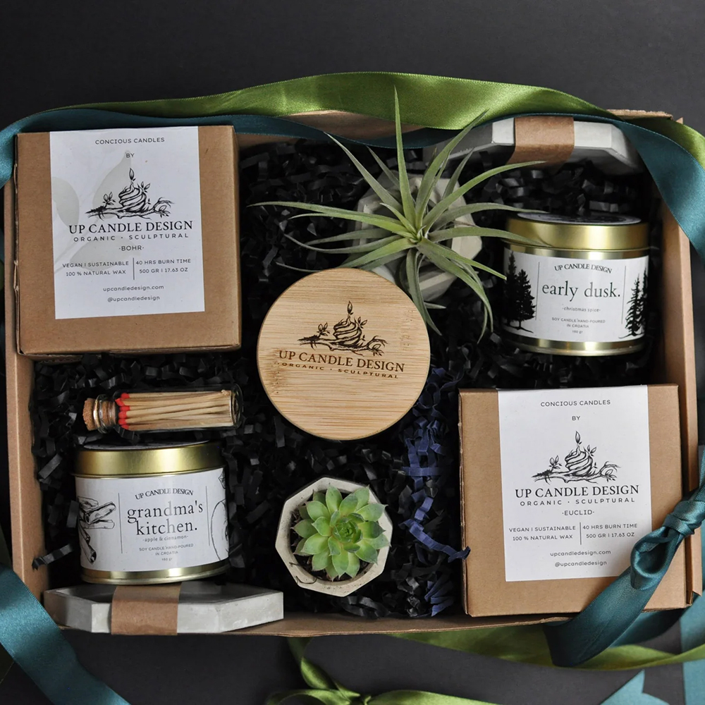 Branded candle subscription packaging boxes for glass jar candles with protective inserts