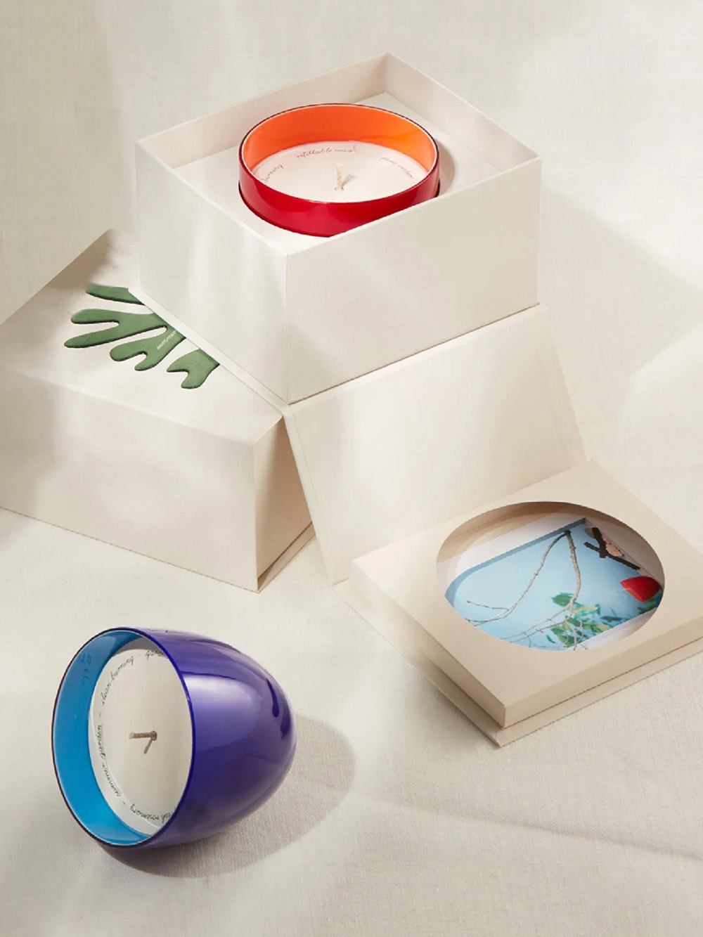 Custom candle boxes with inserts wholesale in the UK with rigid or cardboard packaging for secure jar and glass candle protection