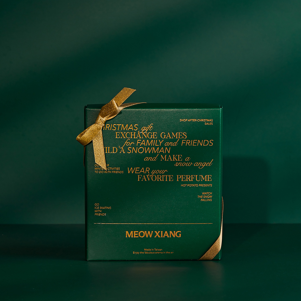 Custom scented candle gift box sets with logo printing for premium home fragrance brands