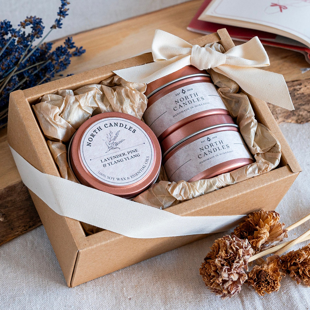 Custom scented candle gift box sets with logo printing for premium home fragrance brands