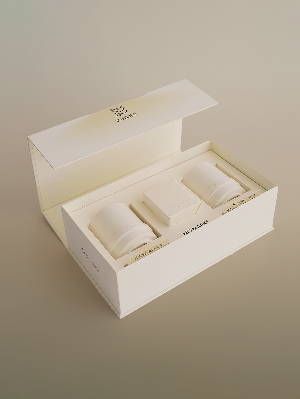 Custom premium luxury rigid candle boxes UK manufacturer with magnetic closure and foil logo finish
