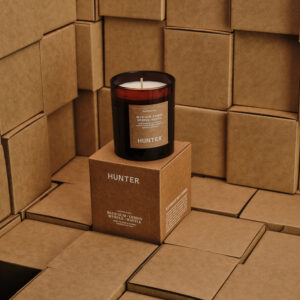 Branded candle shipping cartons with reinforced structure for online candle businesses and subscription brands