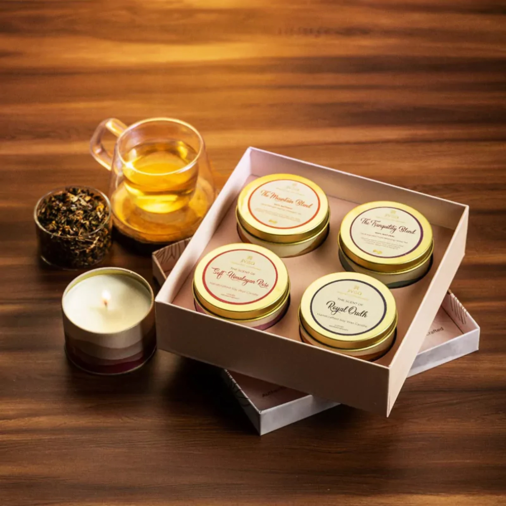 Custom rigid candle boxes with inserts and magnetic closure for high end candle presentation and ecommerce delivery