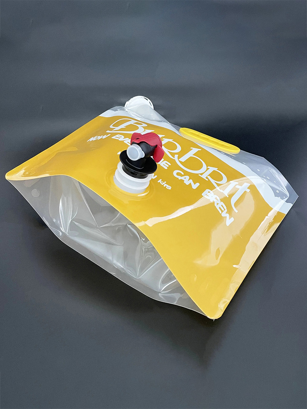 Spout Pouches with Handle