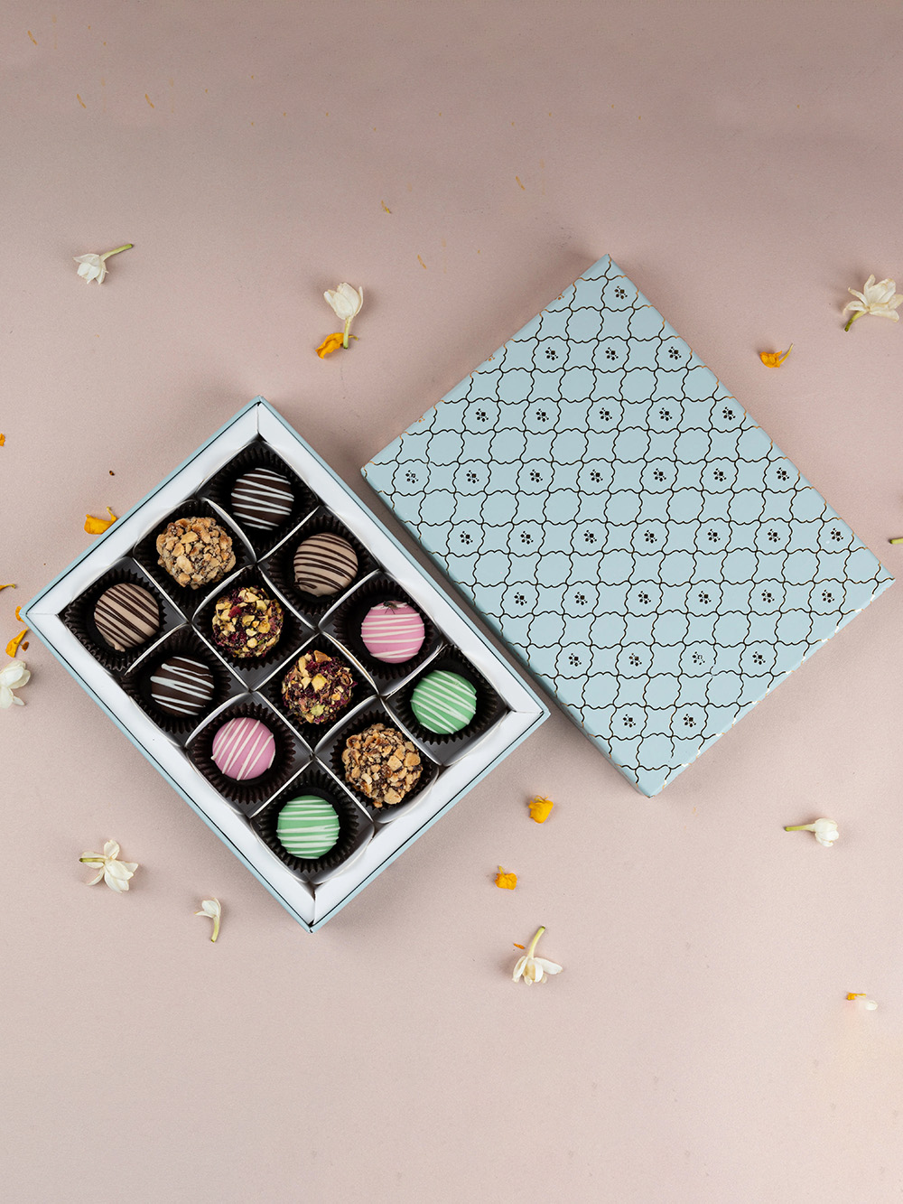 Premium Rigid Box with Magnetic Closure Style