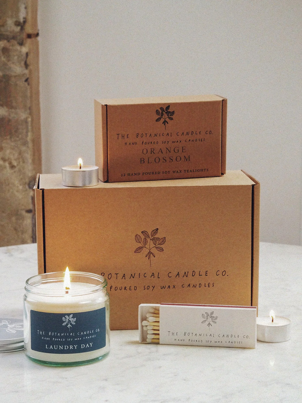 Luxury candle mailer boxes with custom interior printing