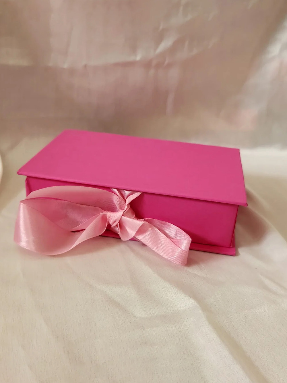 Luxury Ribbon Rigid Packaging Box with Bow