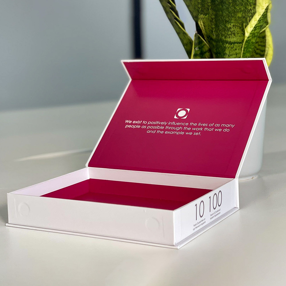 Premium hinged lid rigid box with magnetic closure