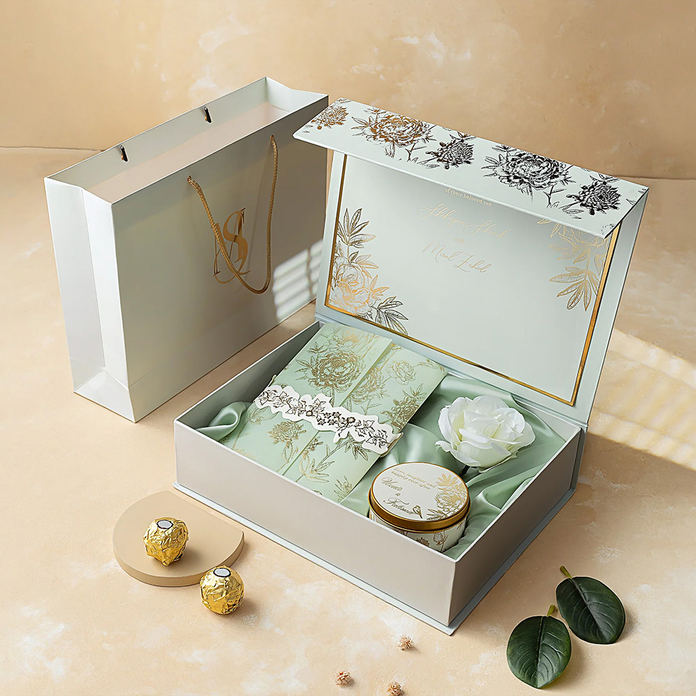 Luxury invitation rigid box for premium event packaging