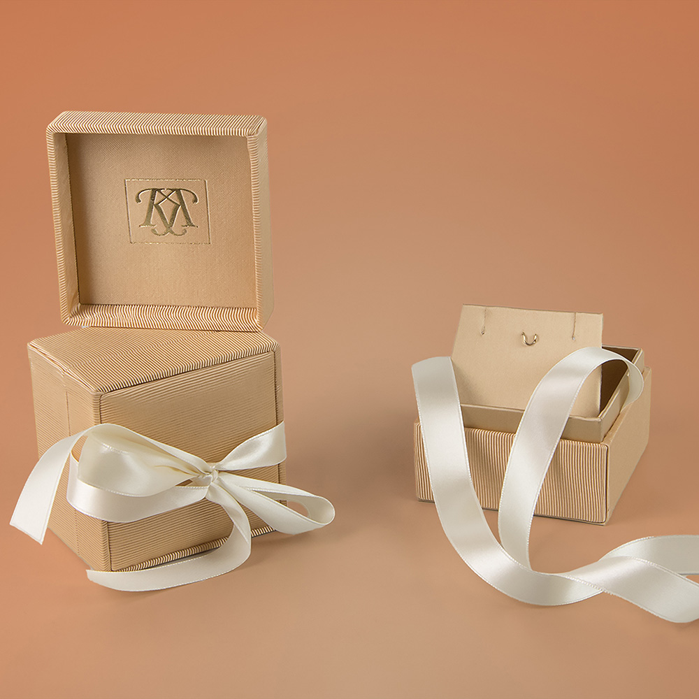 Strong kraft rigid box for elegant product presentation