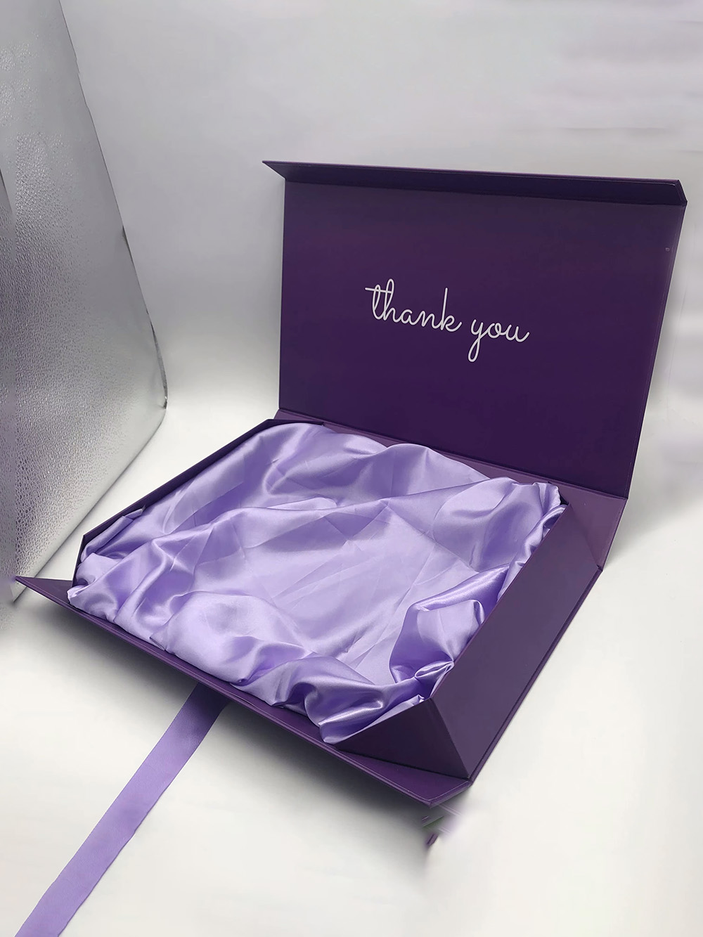 Elegant satin lined rigid packaging box for high-end items