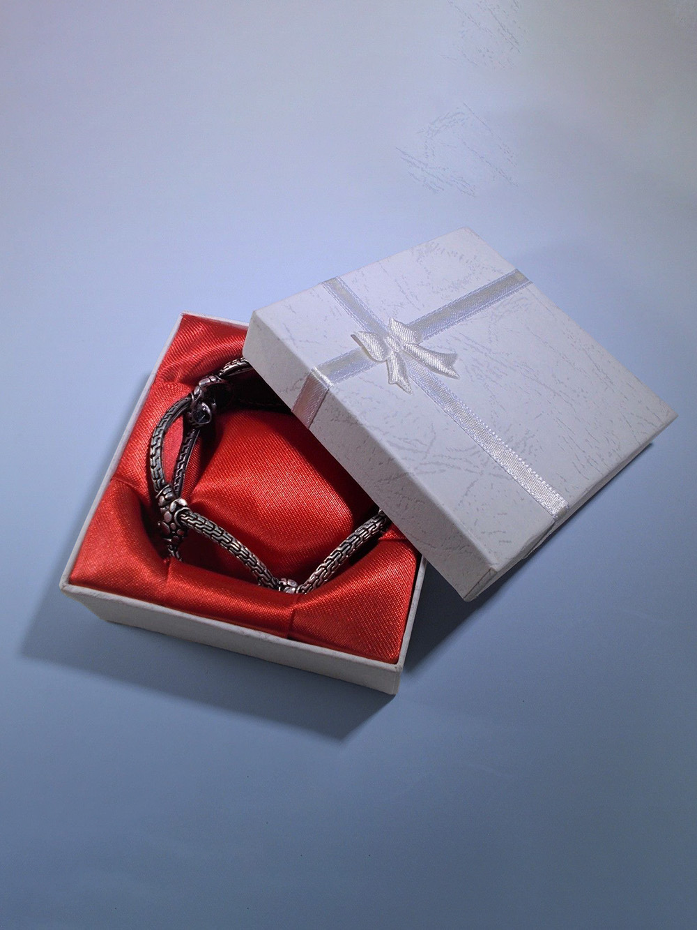 Elegant satin lined rigid packaging box for high-end items