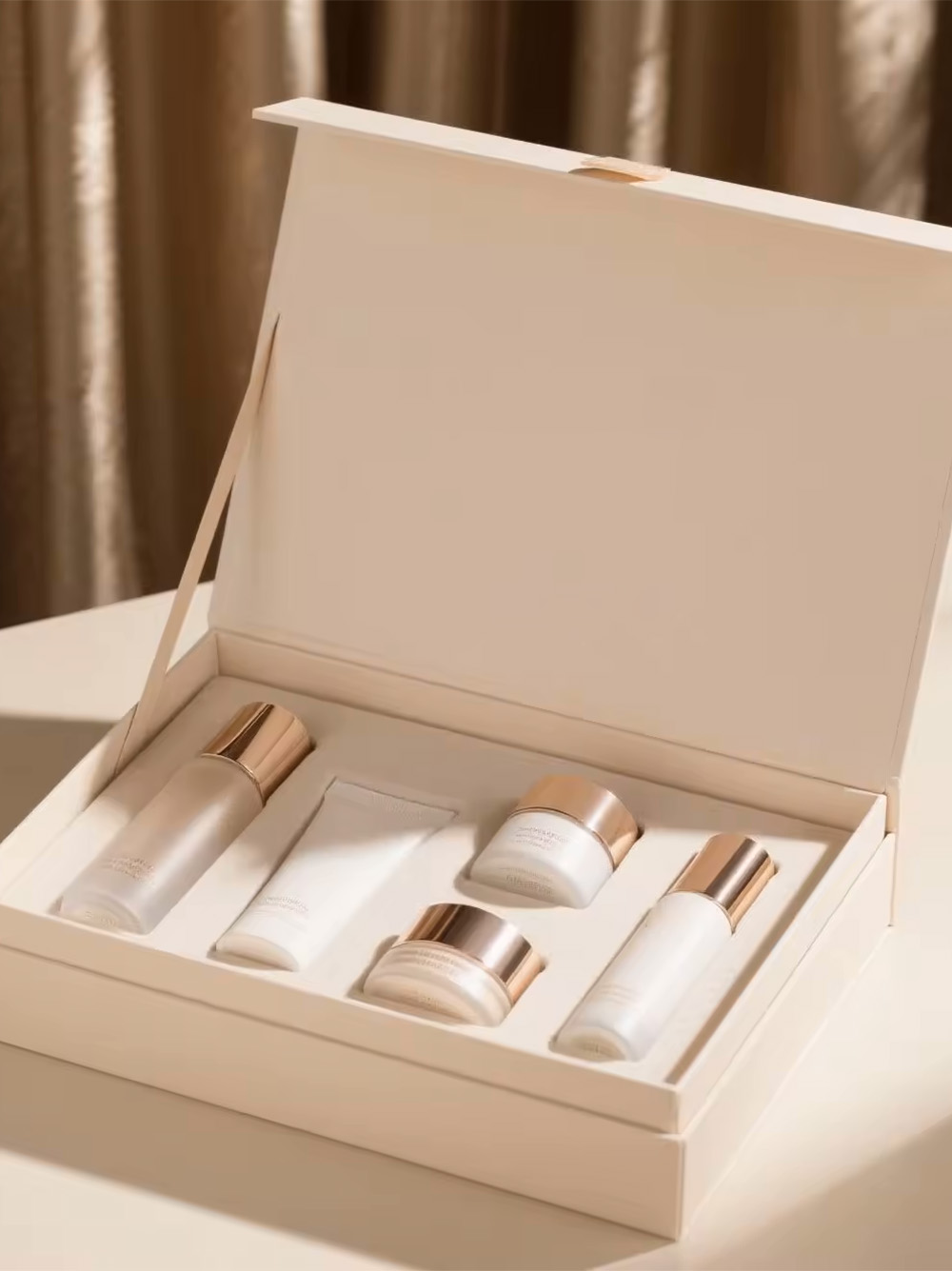 Premium luxury cosmetic packaging boxes